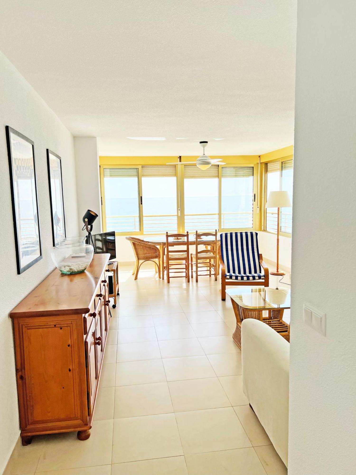 Oasis Frente Al Mar. Parking Gratis Leilighet El Campello Eksteriør bilde