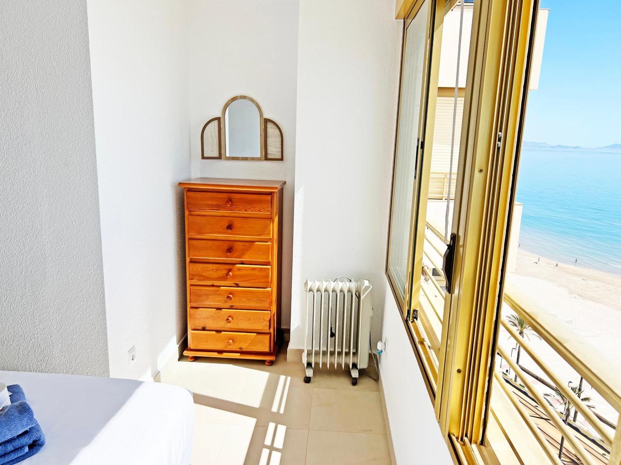 Oasis Frente Al Mar. Parking Gratis Leilighet El Campello Eksteriør bilde